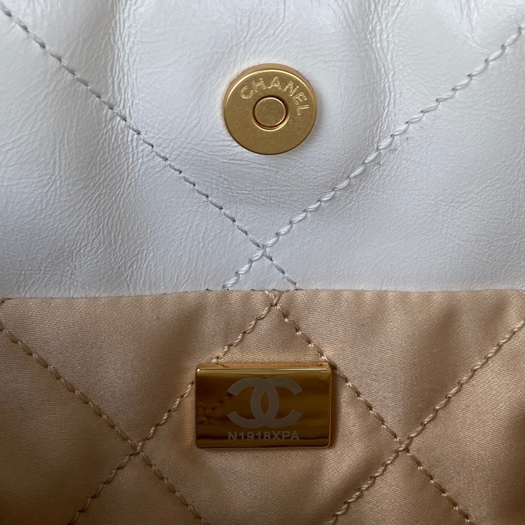 Handbag Chanel AS3263 size 18X20X6.5 cm - vstockx
