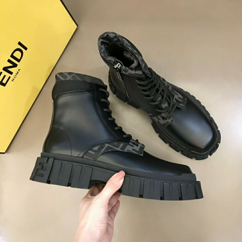 Fendi Force Black leather ankle boots - vstockx