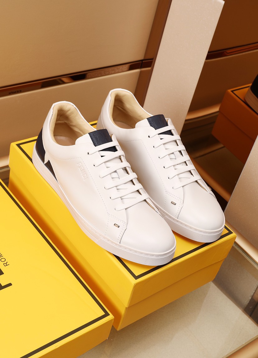 Fendi Low Top Sneakers 7 - vstockx