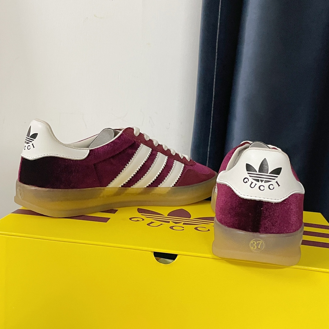 adidas x Gucci Gazelle Sneaker 6 - vstockx