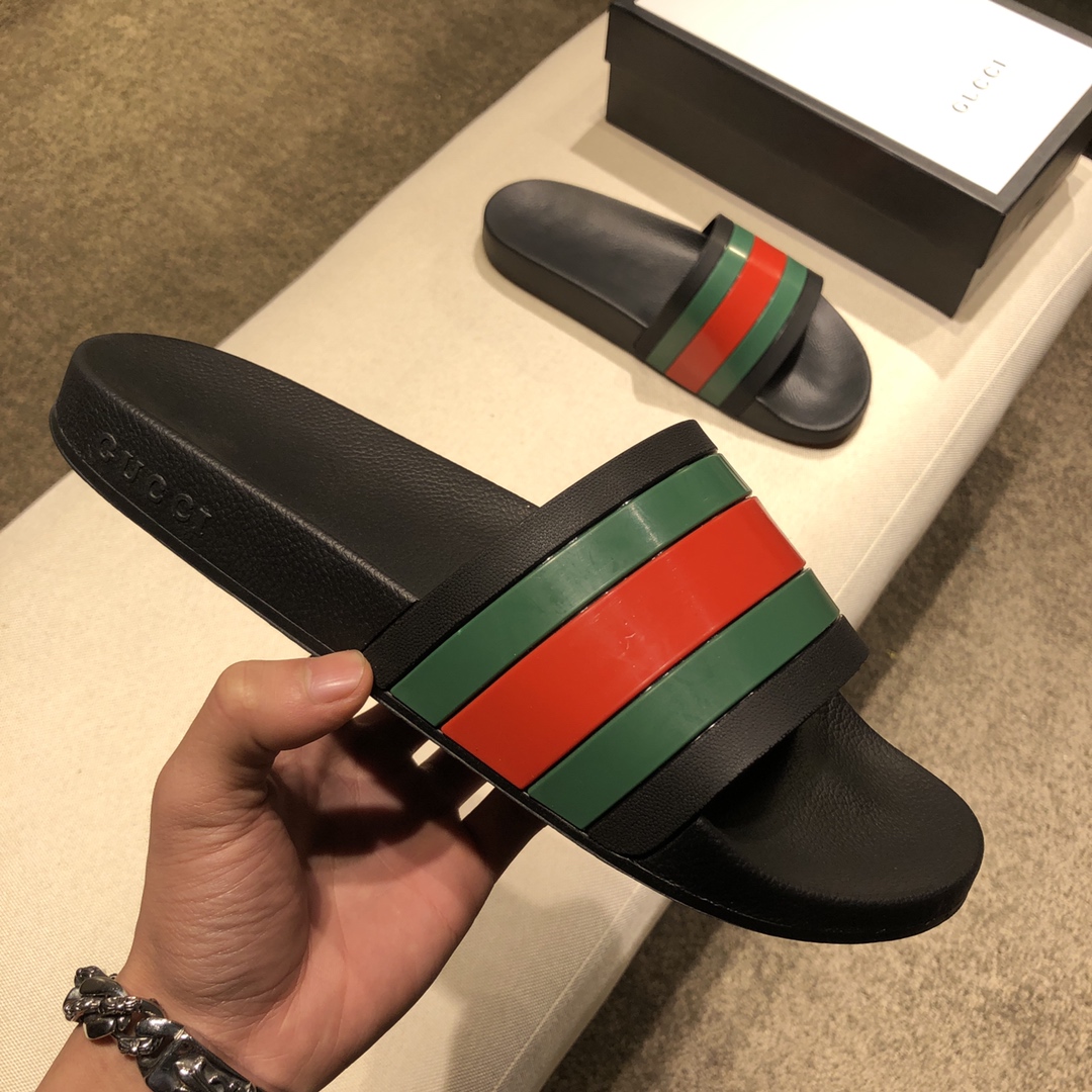 Gucci Slippers 34 - vstockx