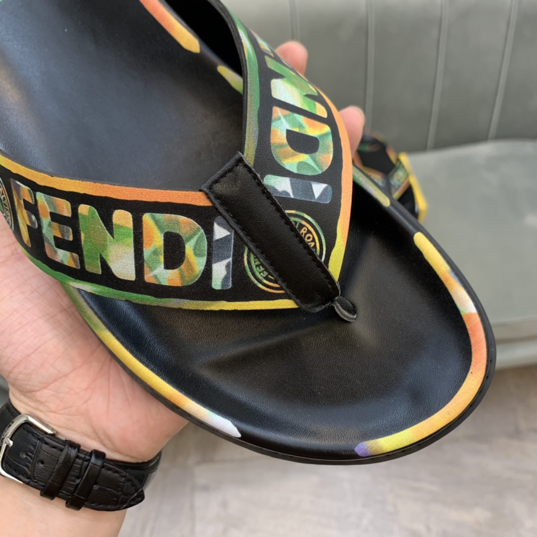 Fendi Slides 2 - vstockx