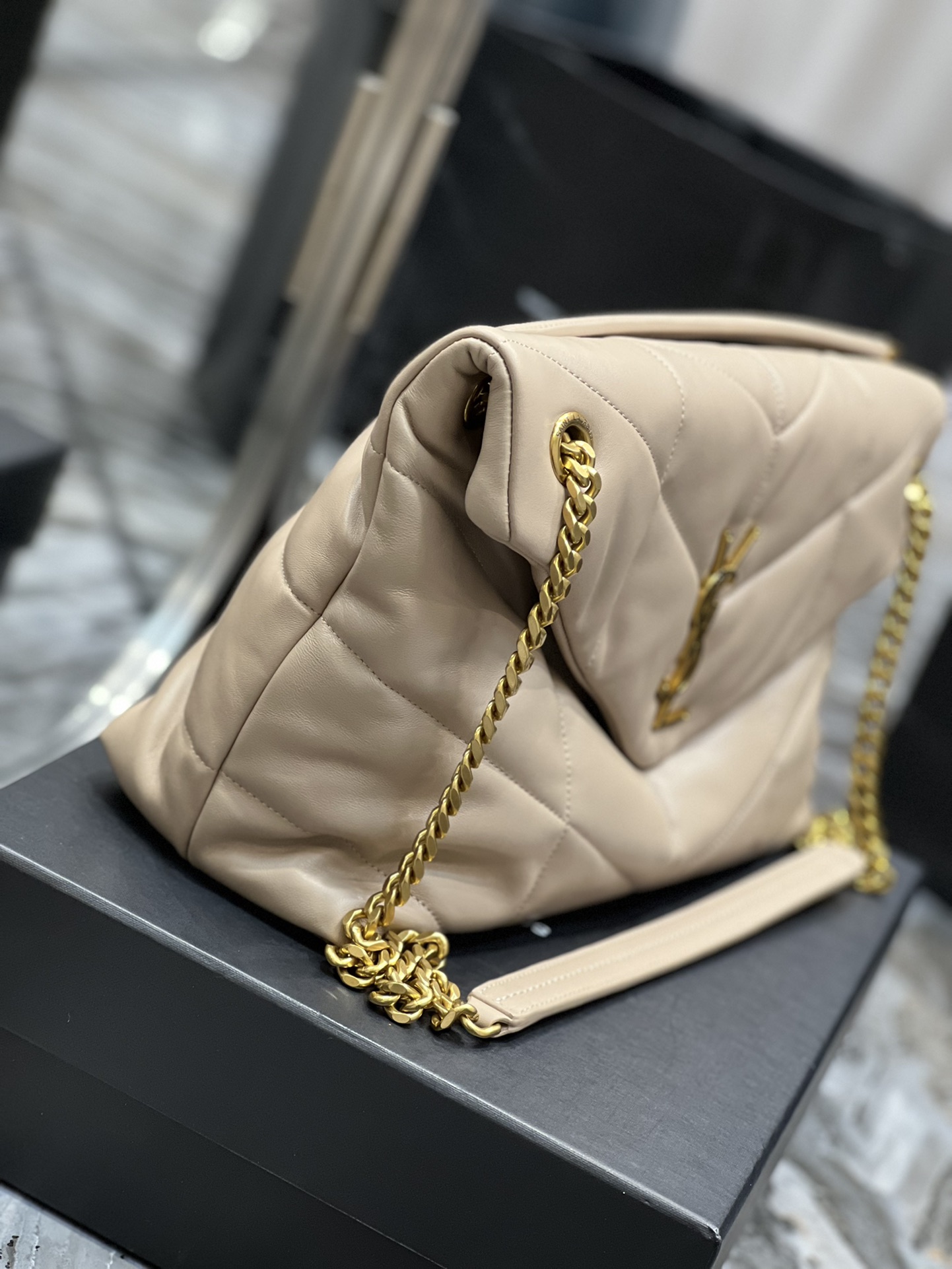 Handbags SAINT LAURENT 577475 size 35x23x13.5 cm - vstockx