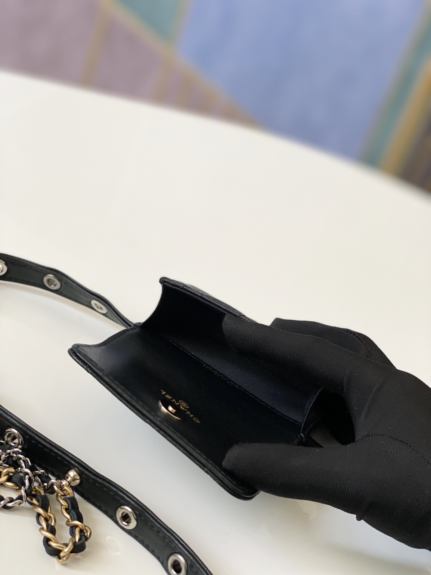 Handbag Chanel 81179 size 12 8.5 2.5 cm - vstockx