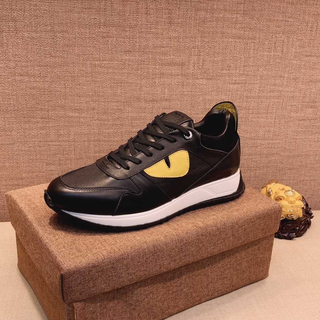 Fendi Low Top Sneakers 16 - vstockx