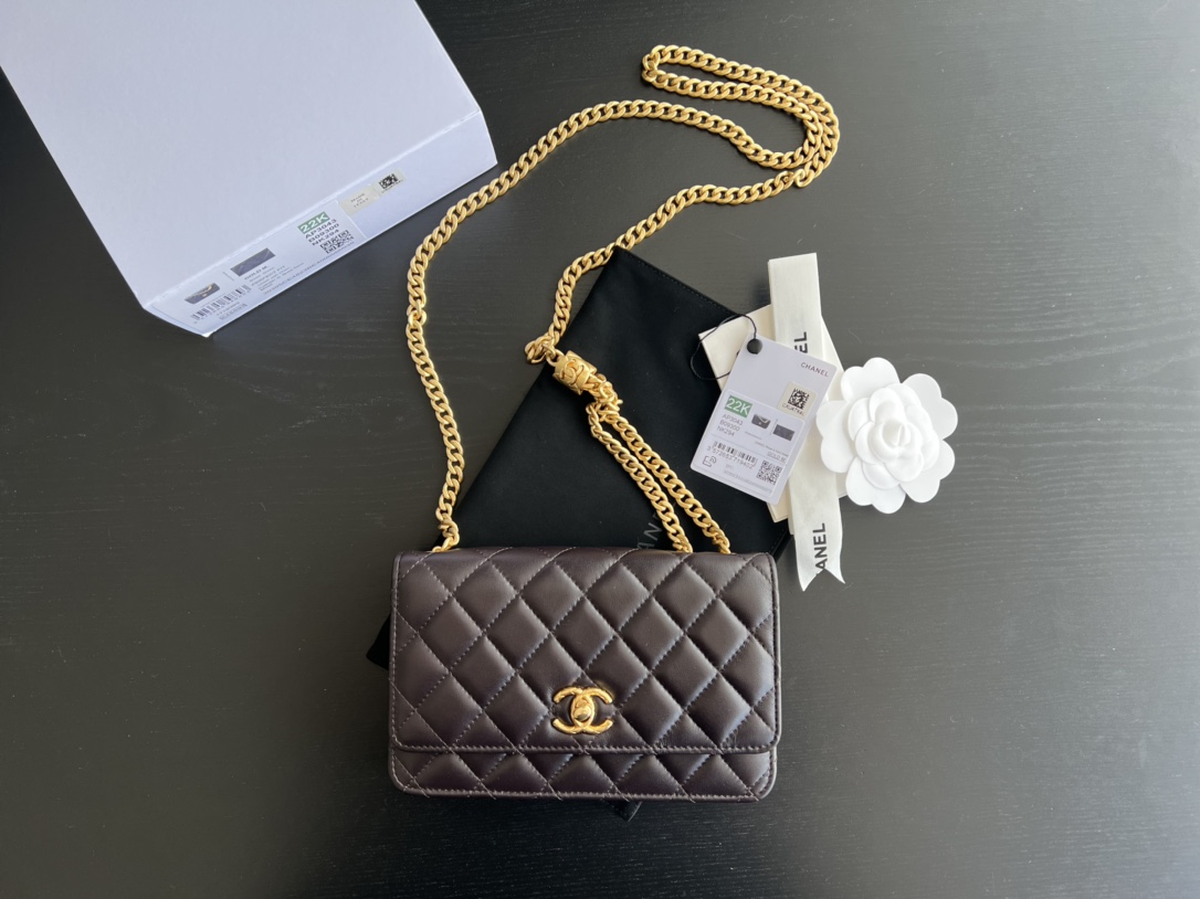 Handbag Chanel AP3043 size 19 cm - vstockx
