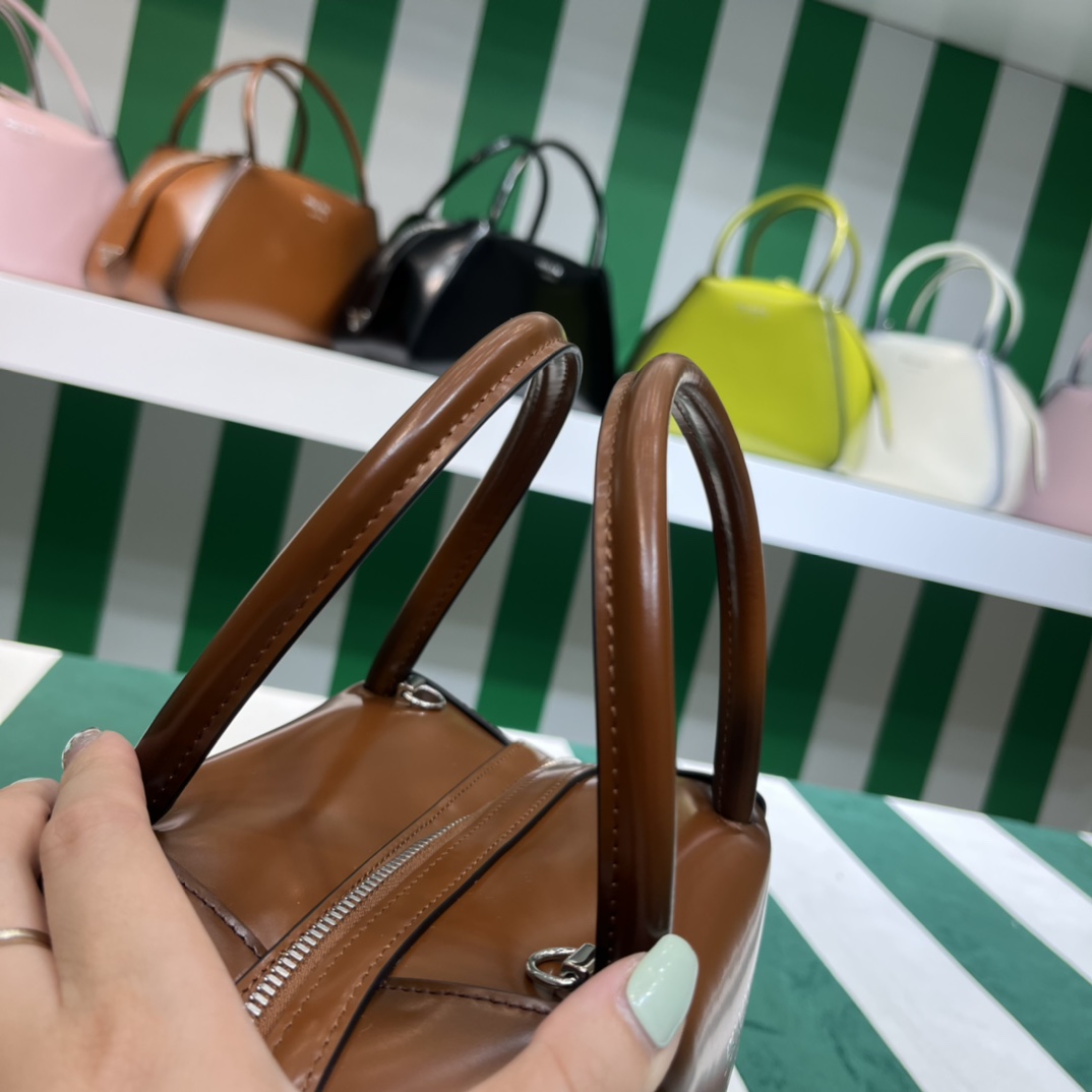 Handbags Prada 1BA366 size:25.5*18*13 cm - vstockx