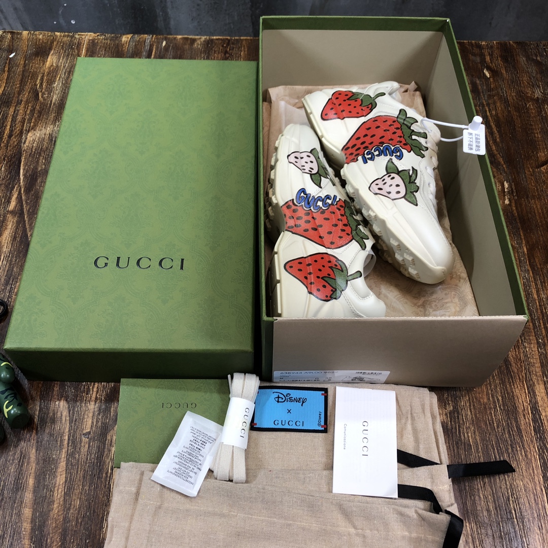 Gucci Rhyton sneaker 36 - vstockx