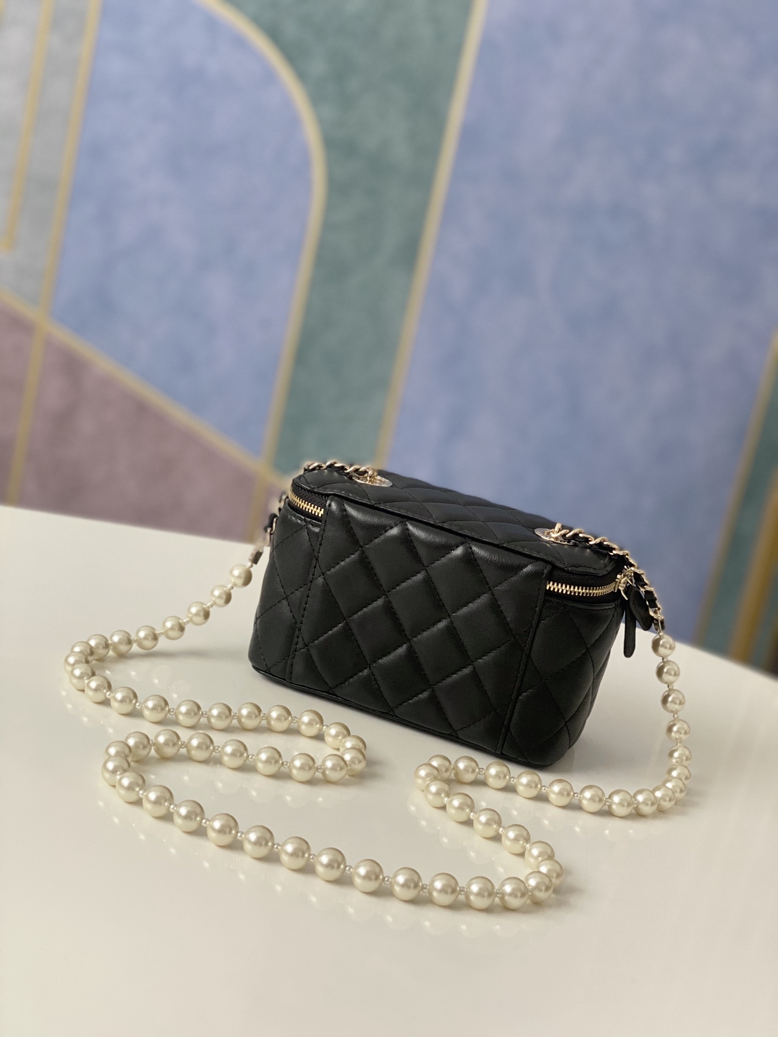 Handbag Chanel 81192 size 9.5-17-8 - vstockx