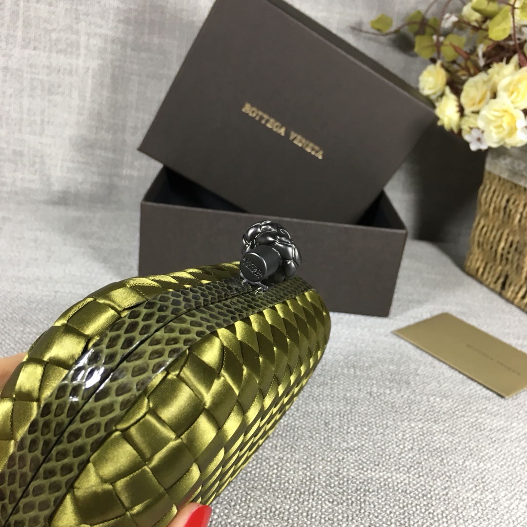 handbags Bottega Veneta 8651 size:16.5*10.5*6cm - vstockx