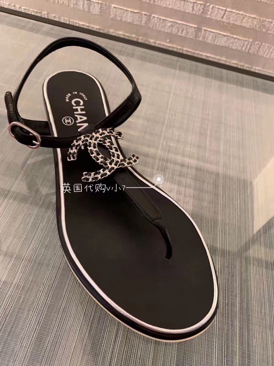 Chanel Slides 42 - vstockx