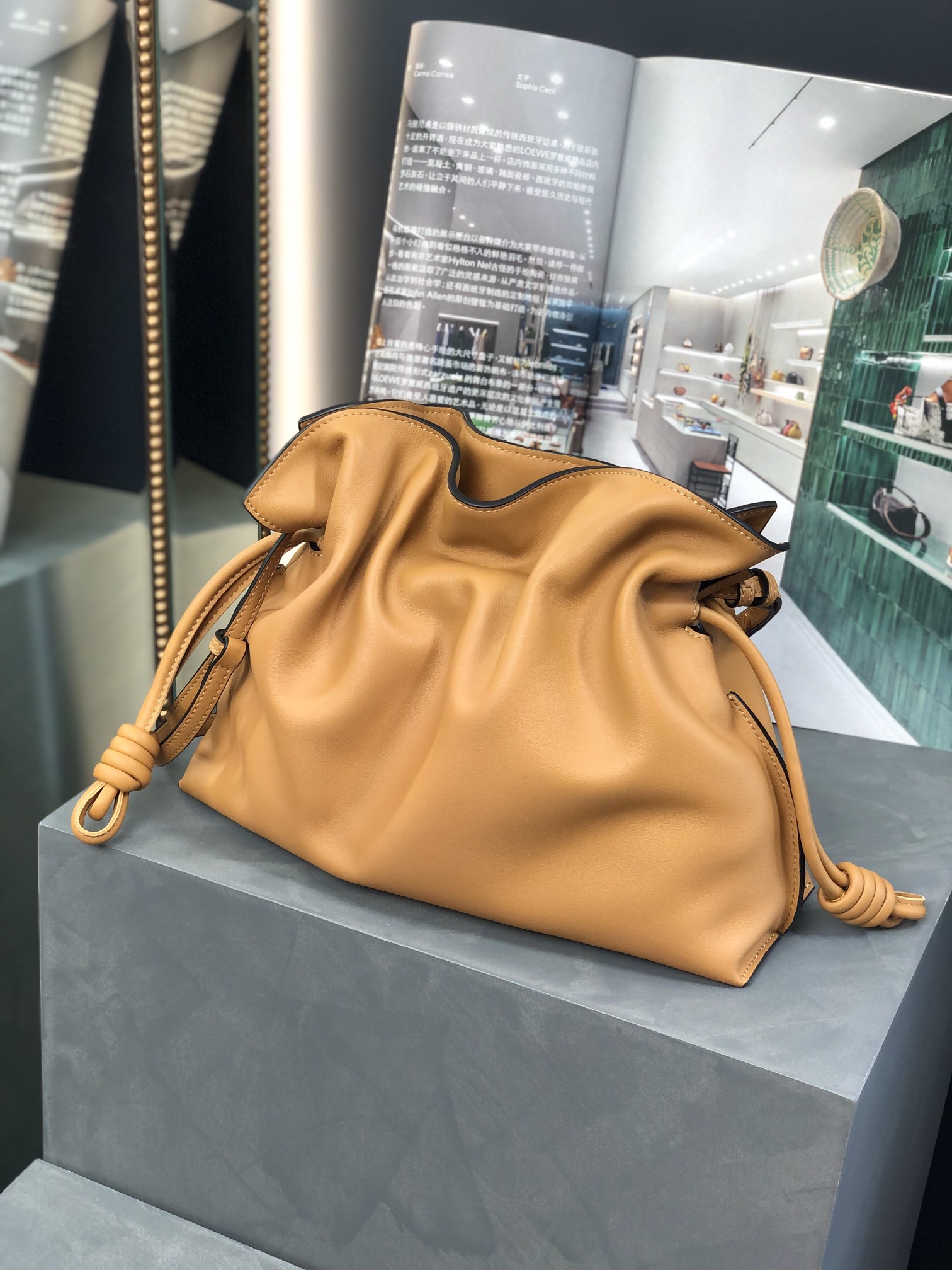 Handbags LOEWE mini flamenco clutch size:22.5-18-9 cm - vstockx