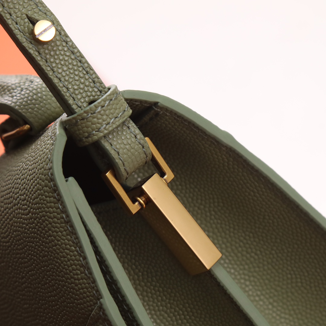 Handbags SAINT LAURENT 578000 size 24.5  20  11.5 cm - vstockx