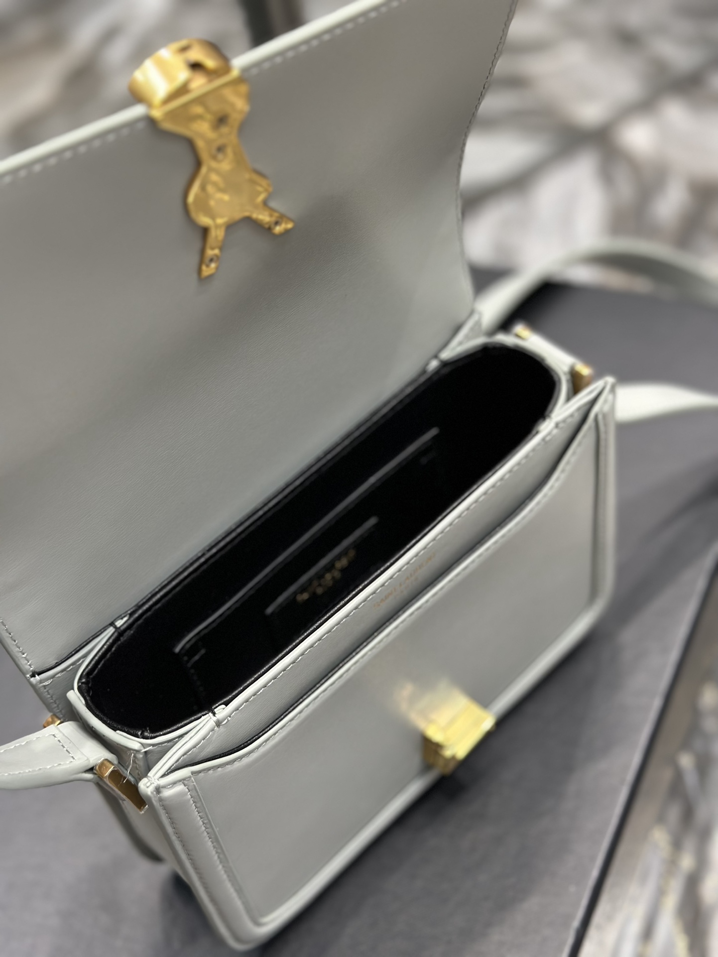 Handbags SAINT LAURENT 634305 size 19  13  5 cm - vstockx