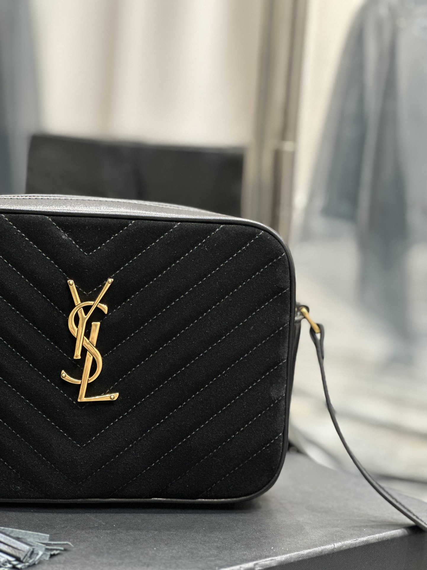 Handbags SAINT LAURENT 520534 size 23x16x6 cm - vstockx