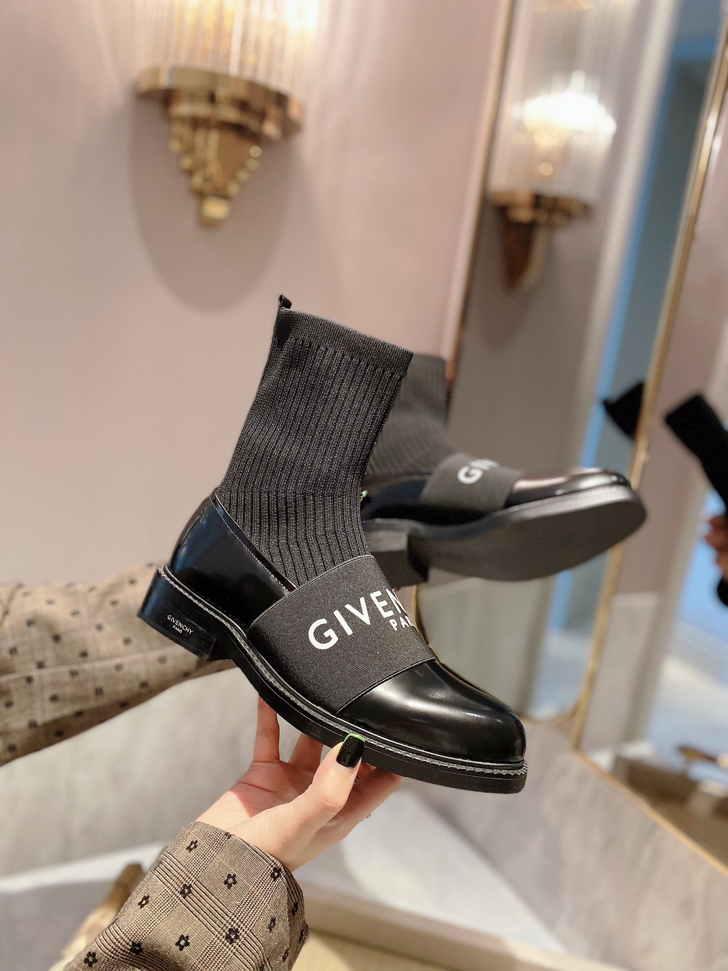 Givenchy Boots 4 - vstockx