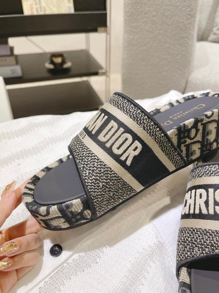 dior shoes 2 - vstockx