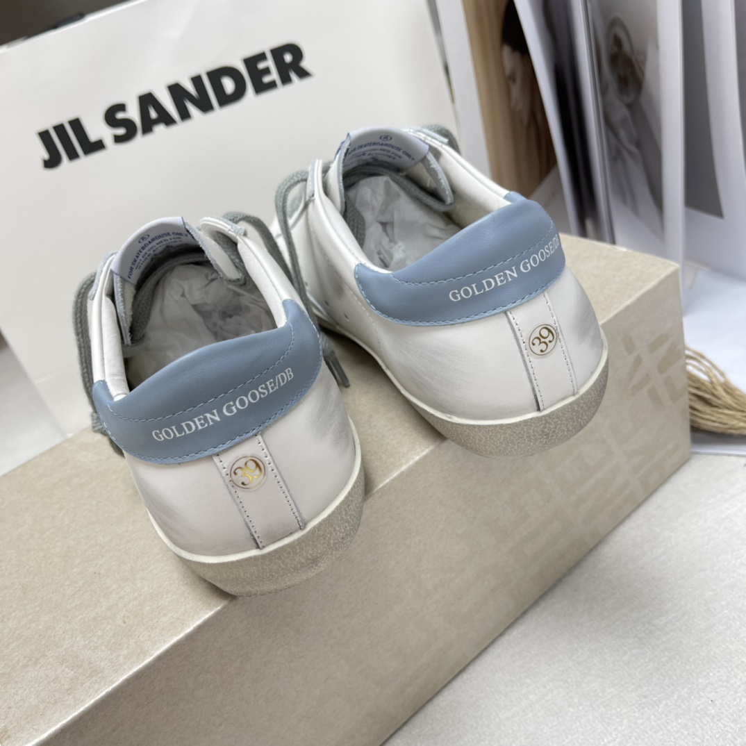 Golden Goose Superstar distressed-finish sneakers 31 - vstockx