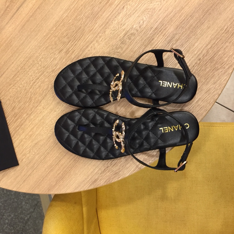 Chanel Slides 54 - vstockx