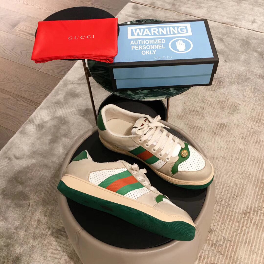 Gucci Screener GG Canvas 1 - vstockx