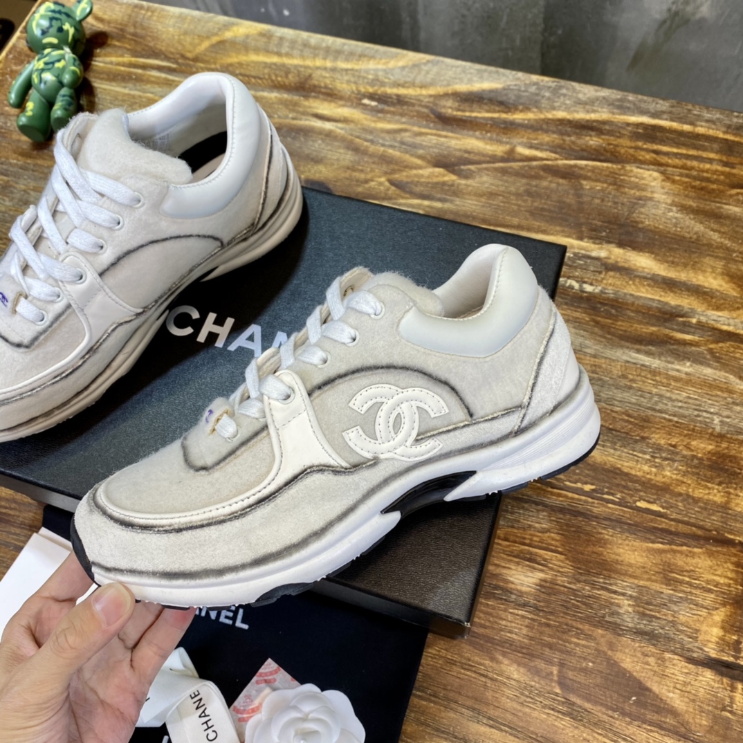 Chanel Fabric & Suede Calfskin Low Top Sneaker 42 - vstockx