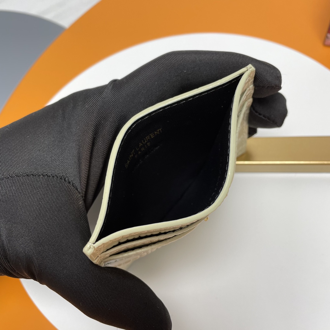 Handbags SAINT LAURENT 423291 size 10x7.5x0.5 cm - vstockx