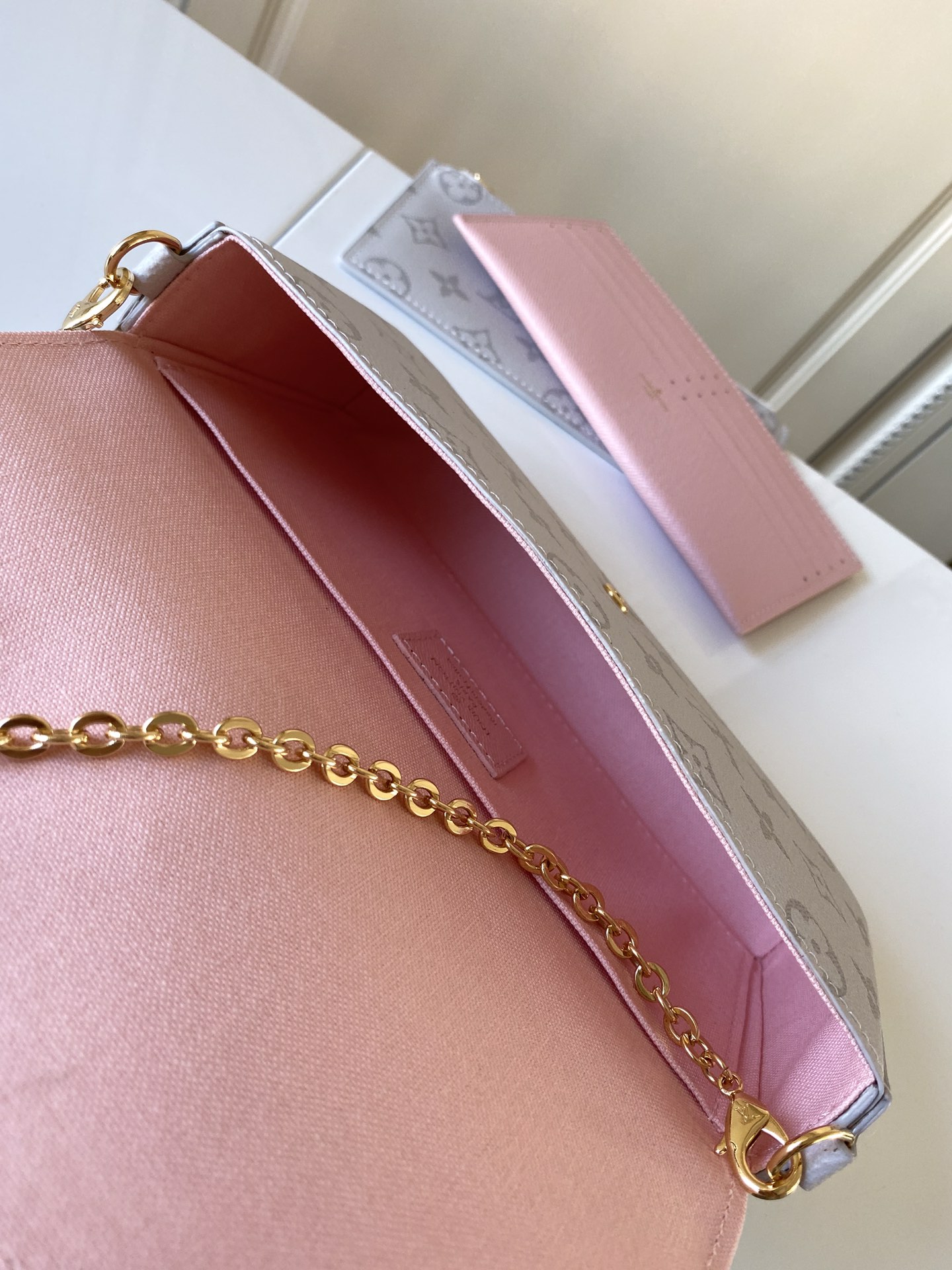 Handbag Louis Vuitton M61276 size 21.0 x 12.0 x 3.0 cm - vstockx