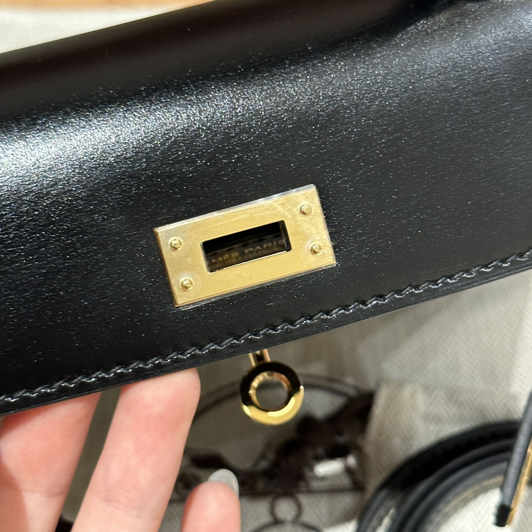 Handbags Hermes mini Kelly size:19cm - vstockx