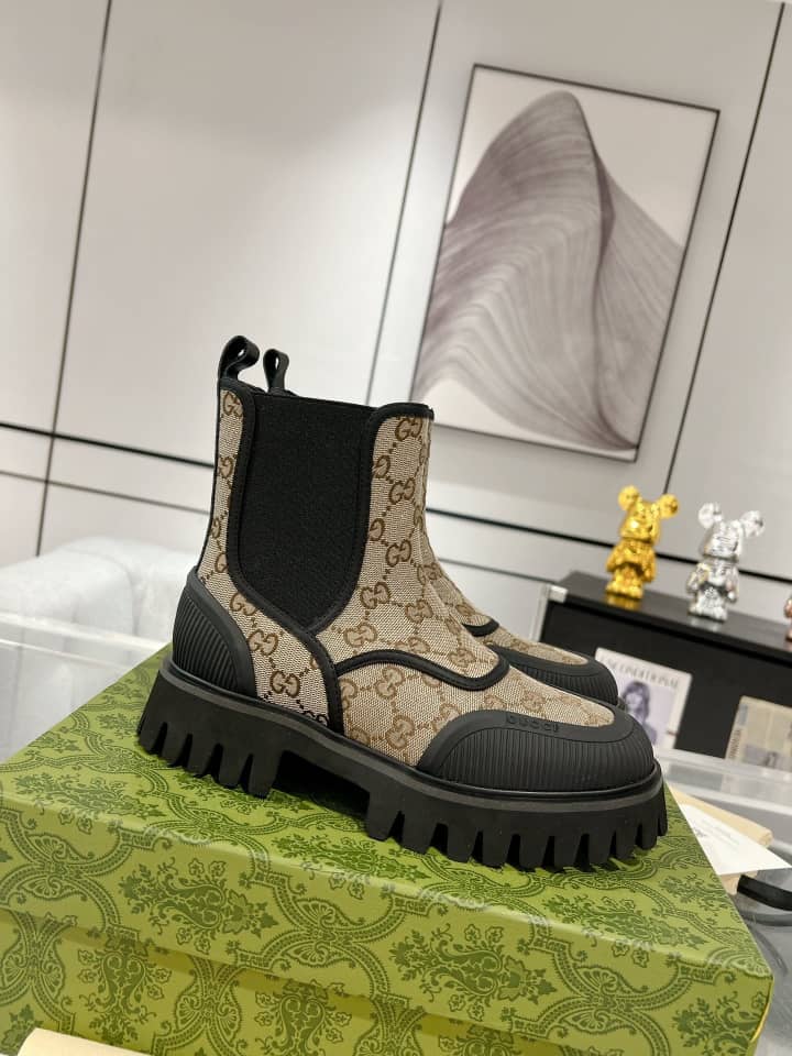 Gucci GG CANVAS ANKLE BOOT Beige and ebony Original GG canvas - vstockx