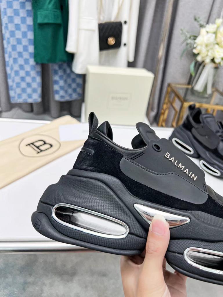 Balmain B-Bold Low-Top Black Suede - vstockx