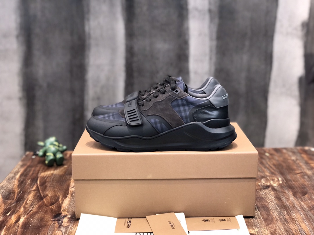 Burberry Vintage Sneaker 2 - vstockx