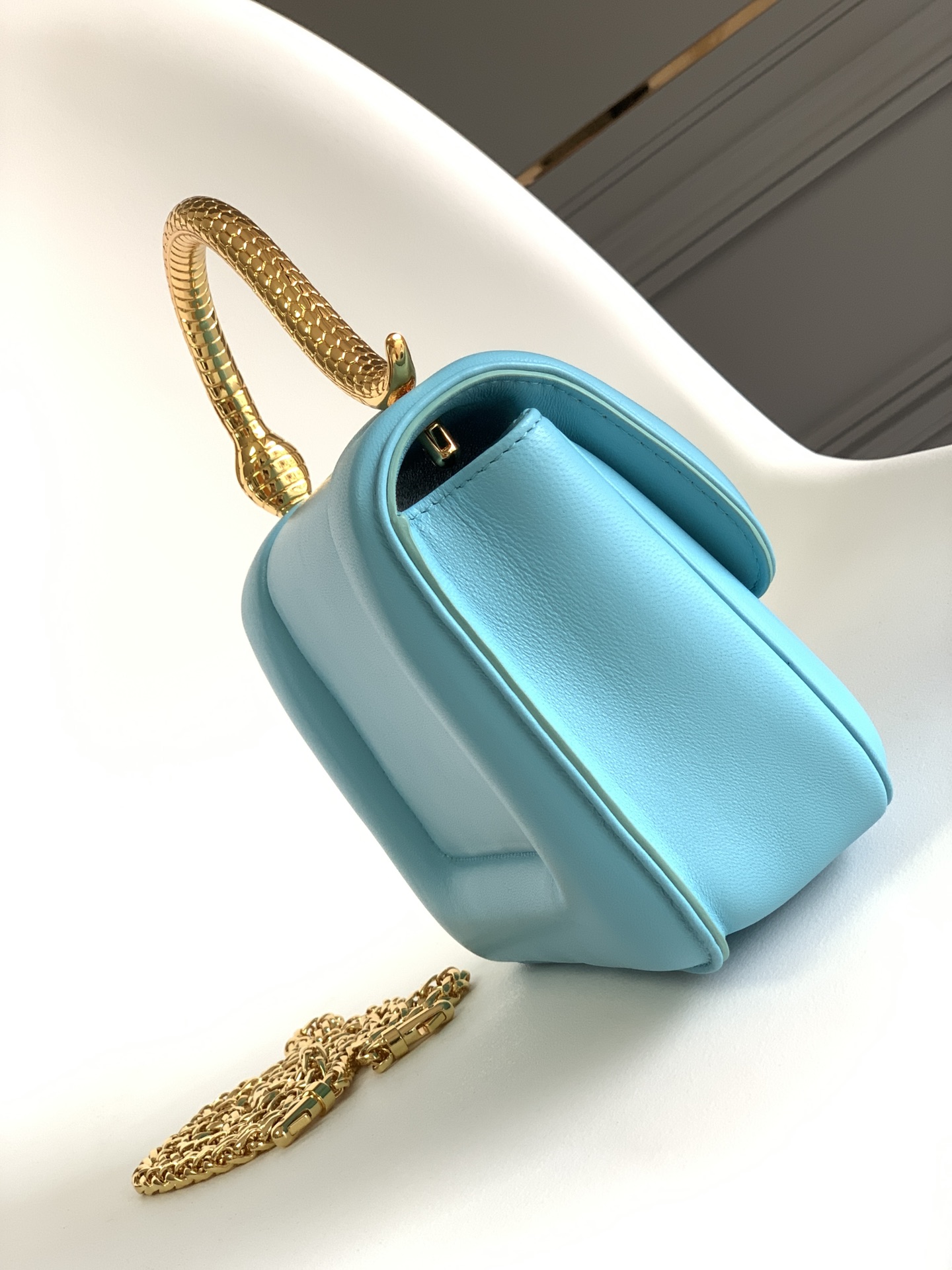 Handbags Bvlgari BVLGARI size:19.2*15*6 cm - vstockx