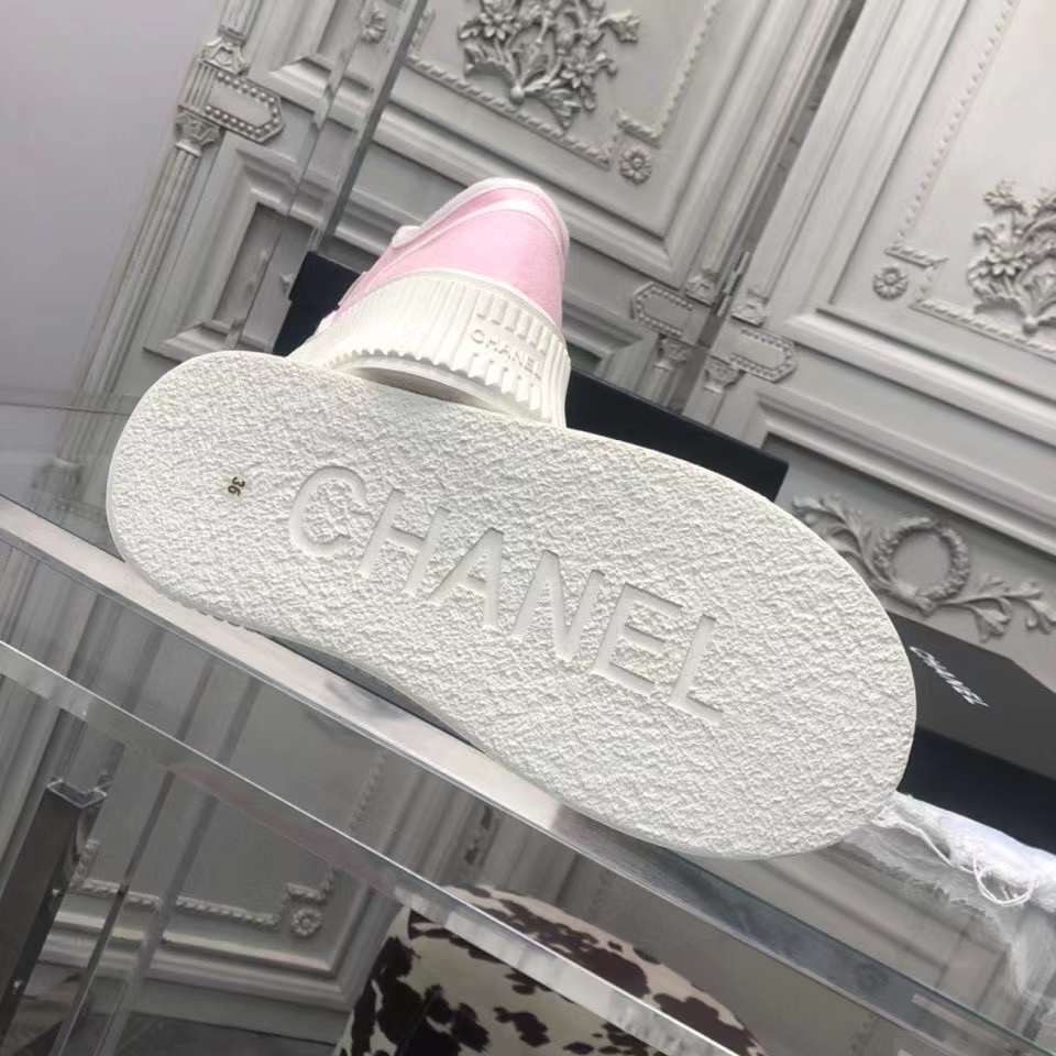 Chanel Platform Sneaker 29 - vstockx