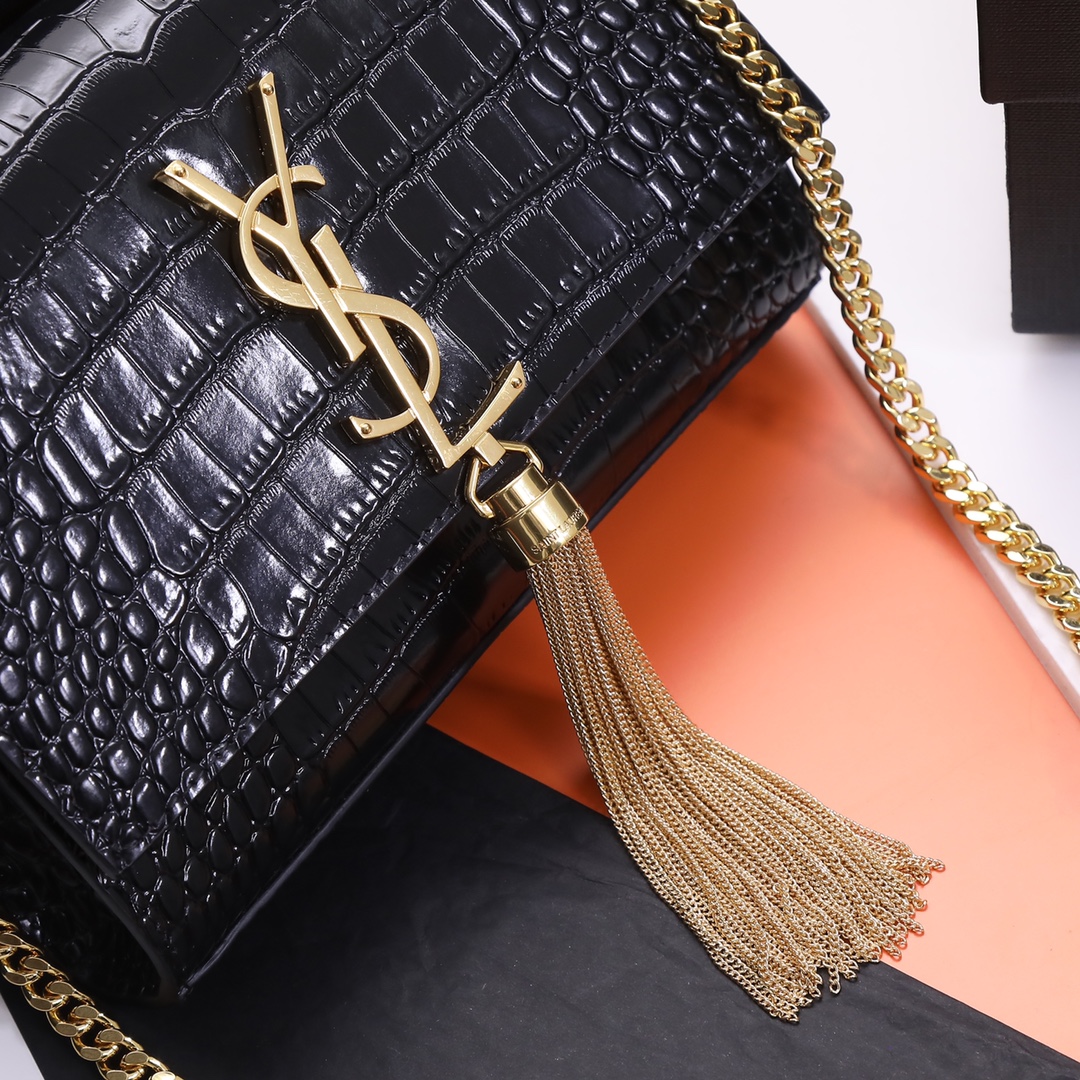 Handbags SAINT LAURENT 469390 size 20x13.5x5.5 cm - vstockx