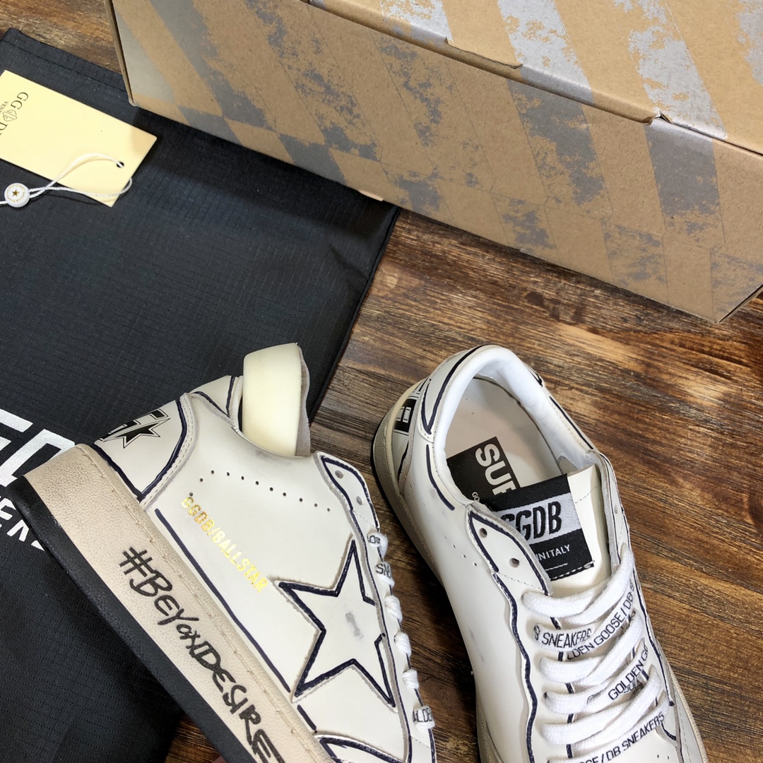 Golden Goose Superstar distressed-finish sneakers 15 - vstockx