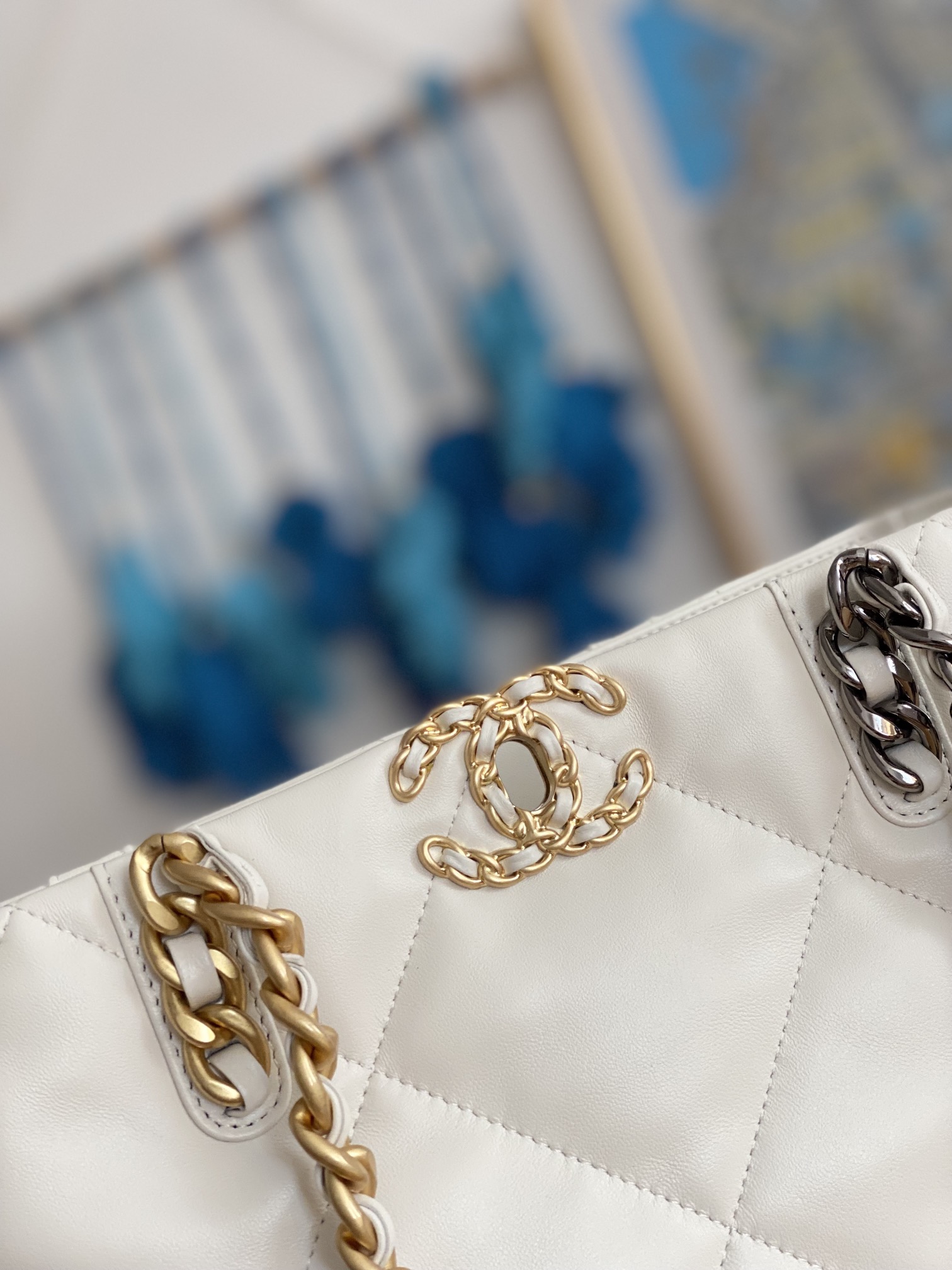 Handbag Chanel AS3660 size 24*41*10.5 cm - vstockx