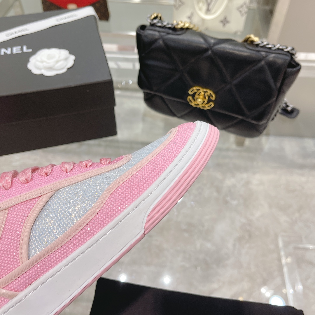 Chanel Low Top Sneaker 50 - vstockx