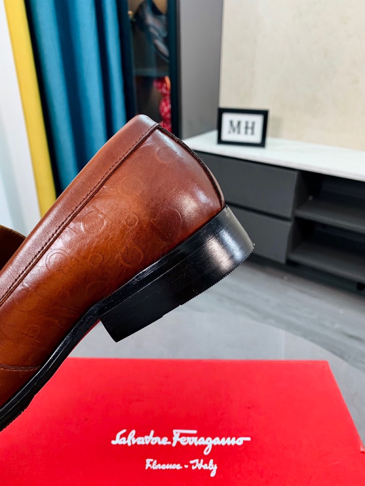 Salvatore Ferragamo Boots 24 - vstockx