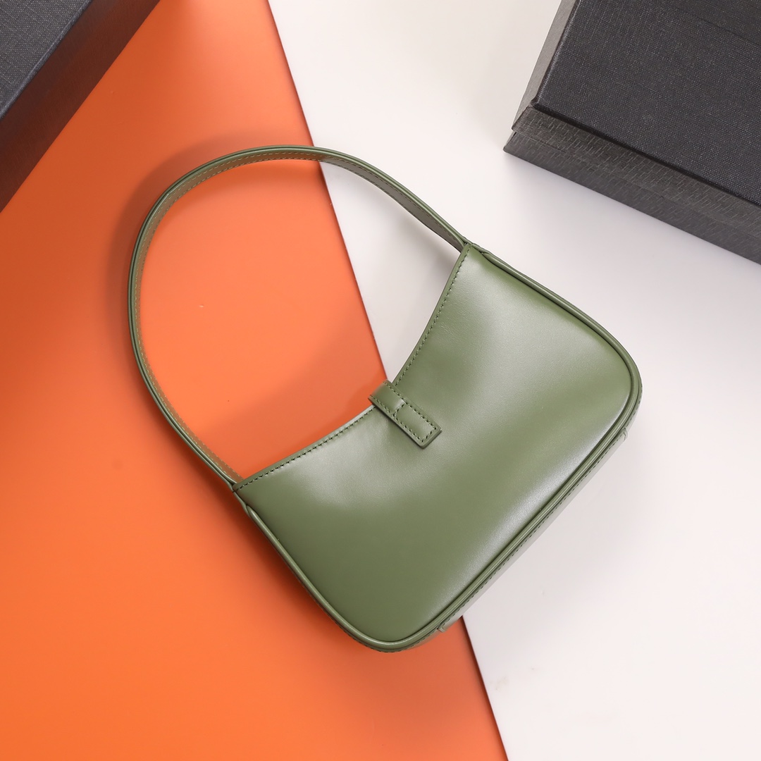 Handbags SAINT LAURENT 710318 size 19X11.5x4.5 cm - vstockx