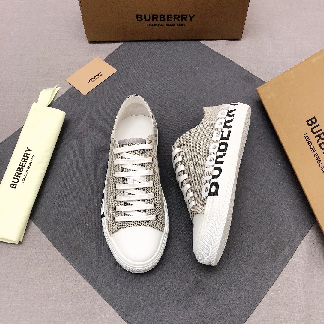 Burberry Perforated Check Sneaker 10 - vstockx