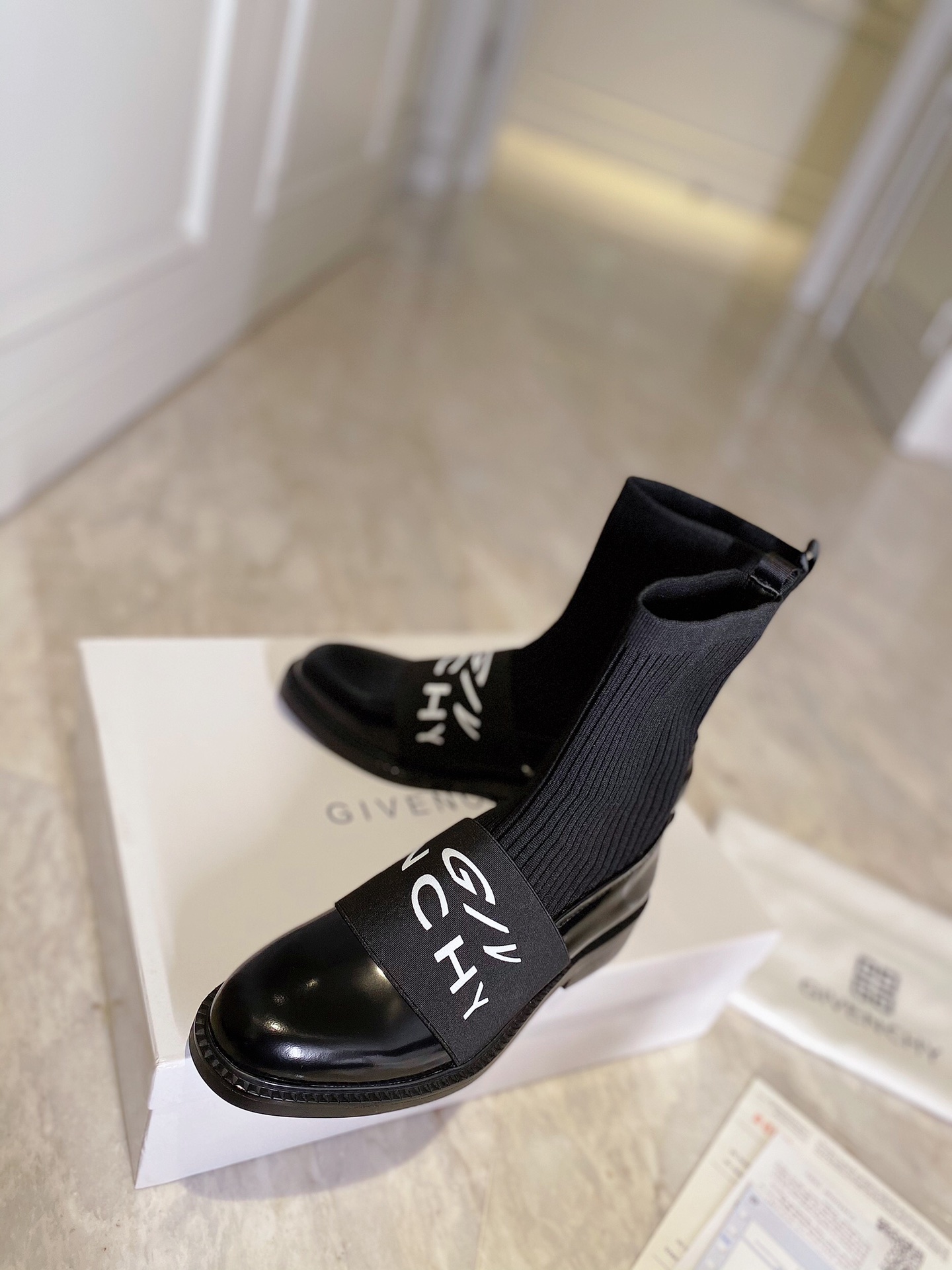 Givenchy Boots 9 - vstockx