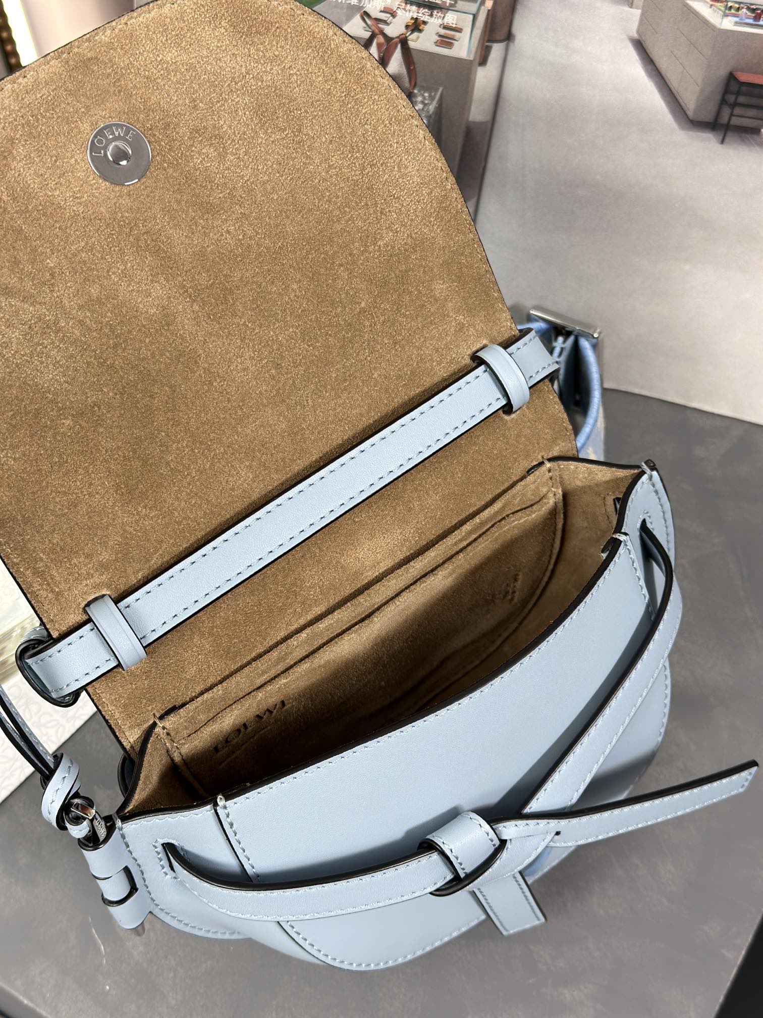 Handbags LOEWE   size:15*12.5*9cm - vstockx