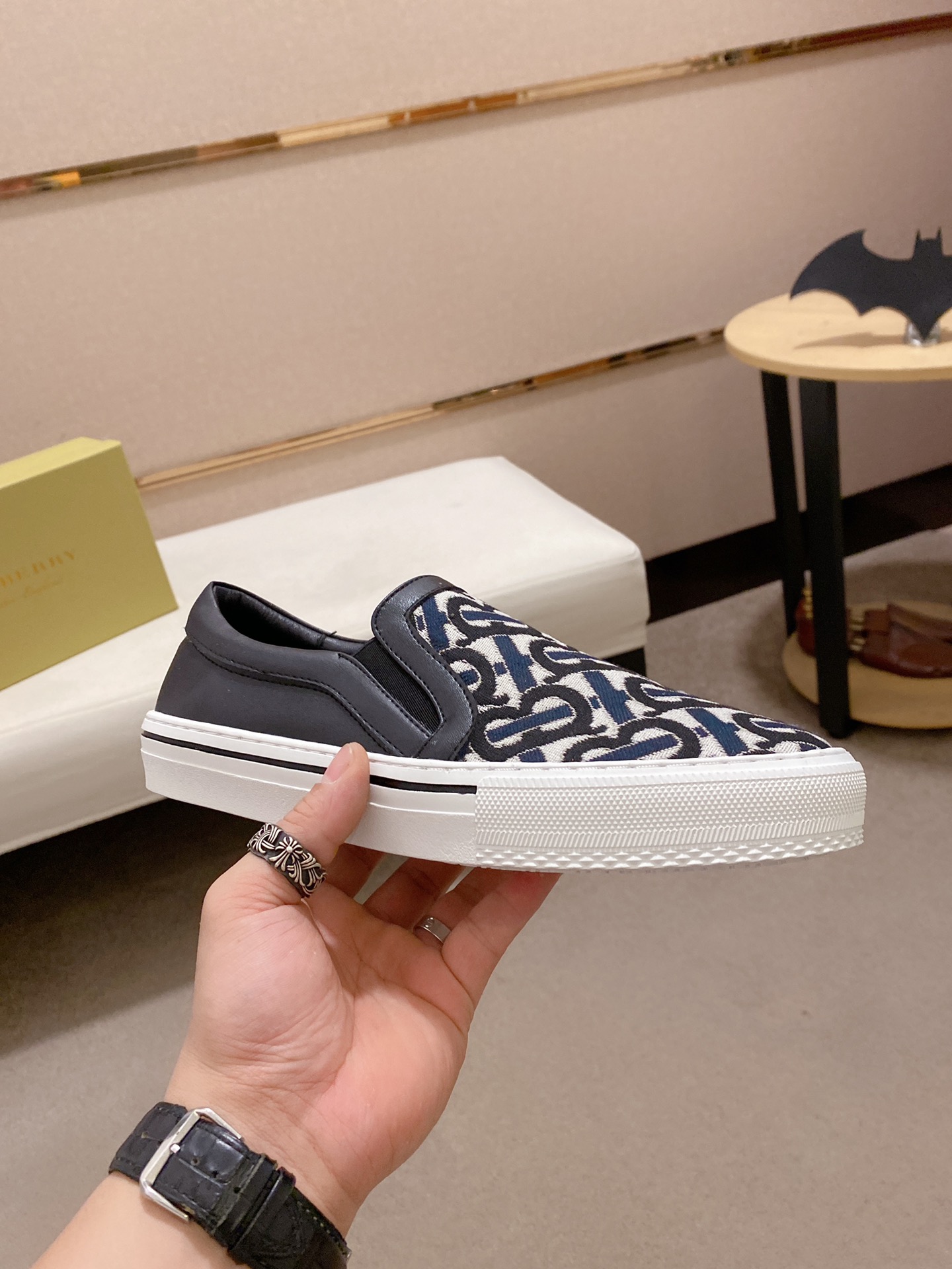 Burberry Perforated Check Sneaker 25 - vstockx