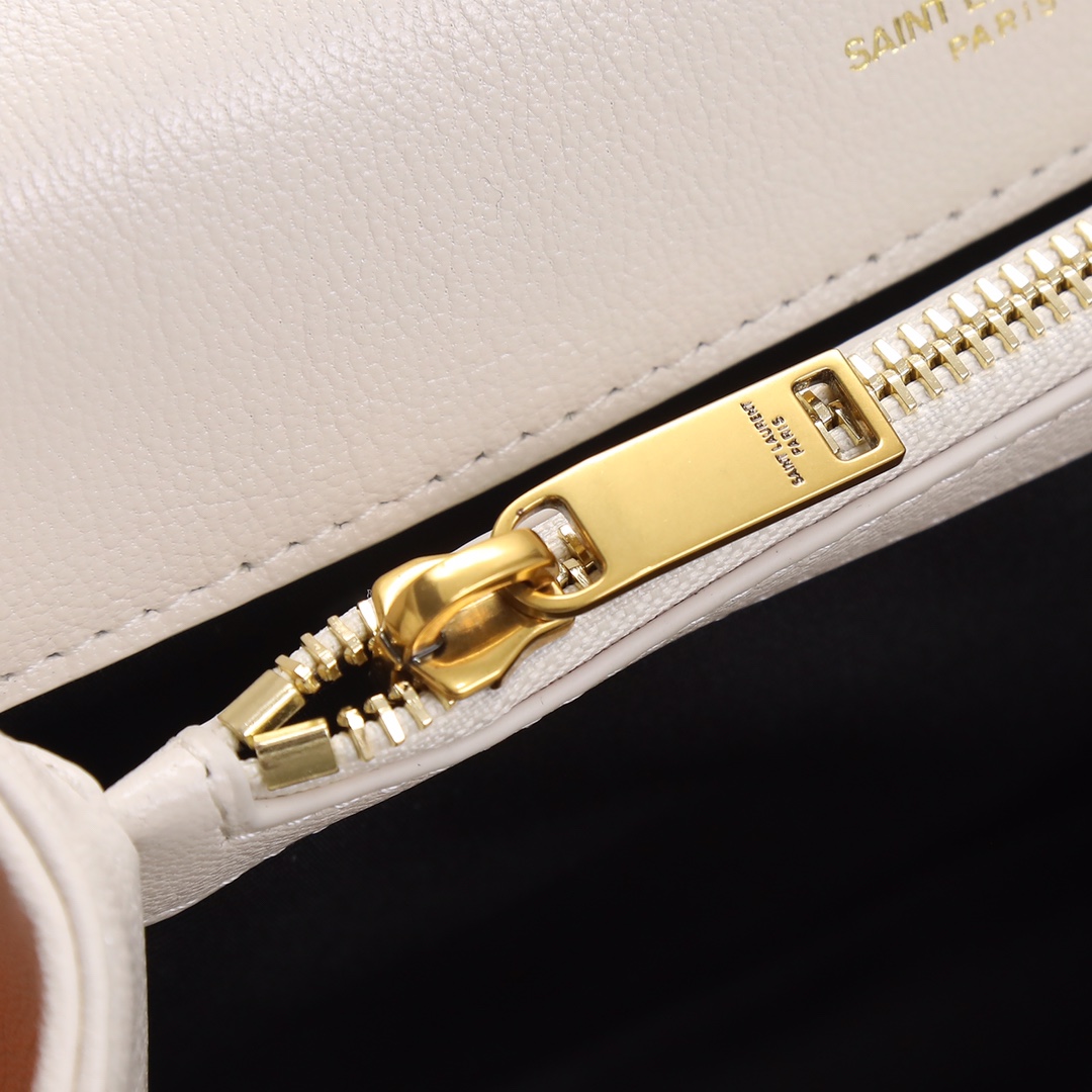 Handbags SAINT LAURENT 392737 size 24x17x6 cm - vstockx