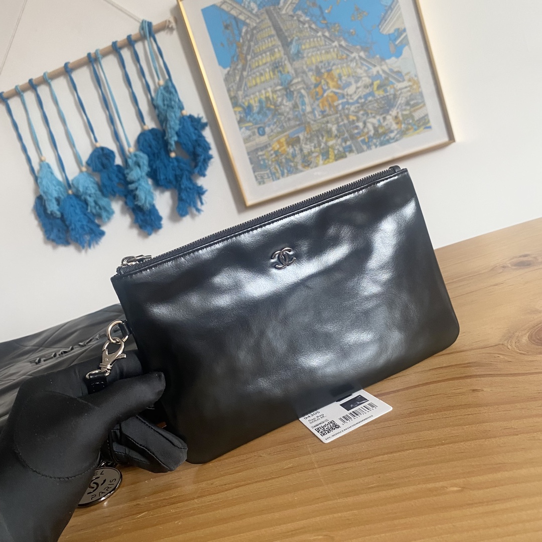 Handbag Chanel AS3260 size 35X37X7 Cm - vstockx