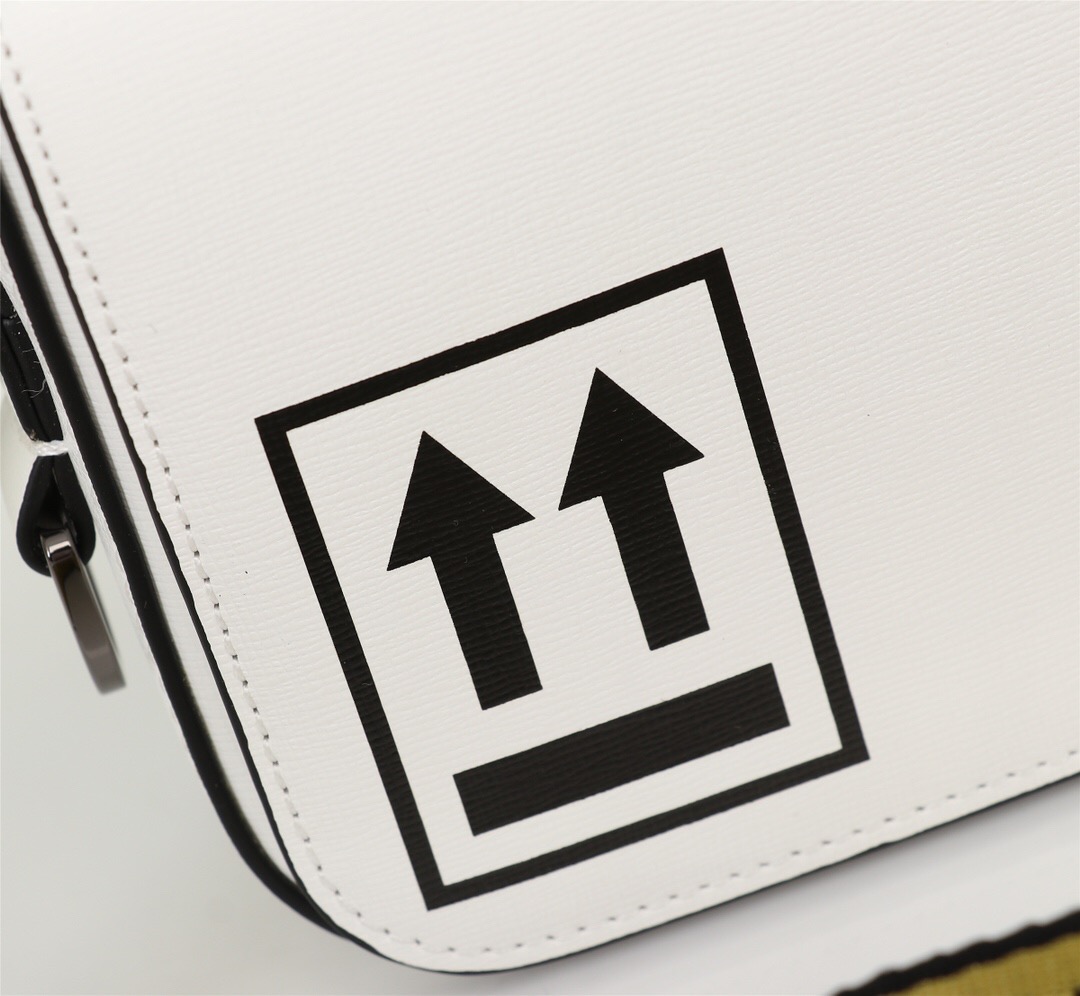 handbags OFF-White 526  4335870  size:18*12*5cm - vstockx