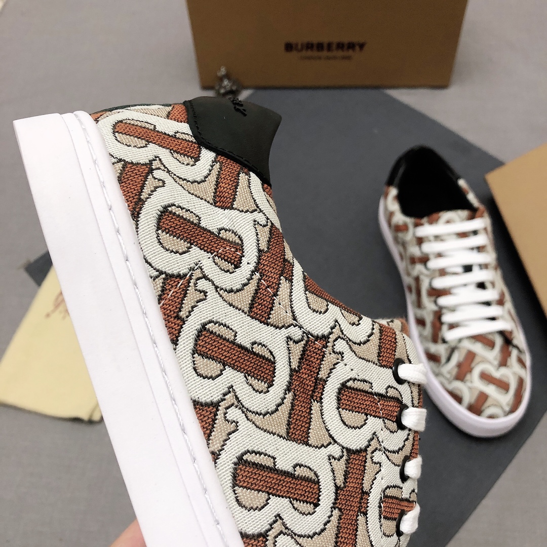 Burberry Perforated Check Sneaker 6 - vstockx