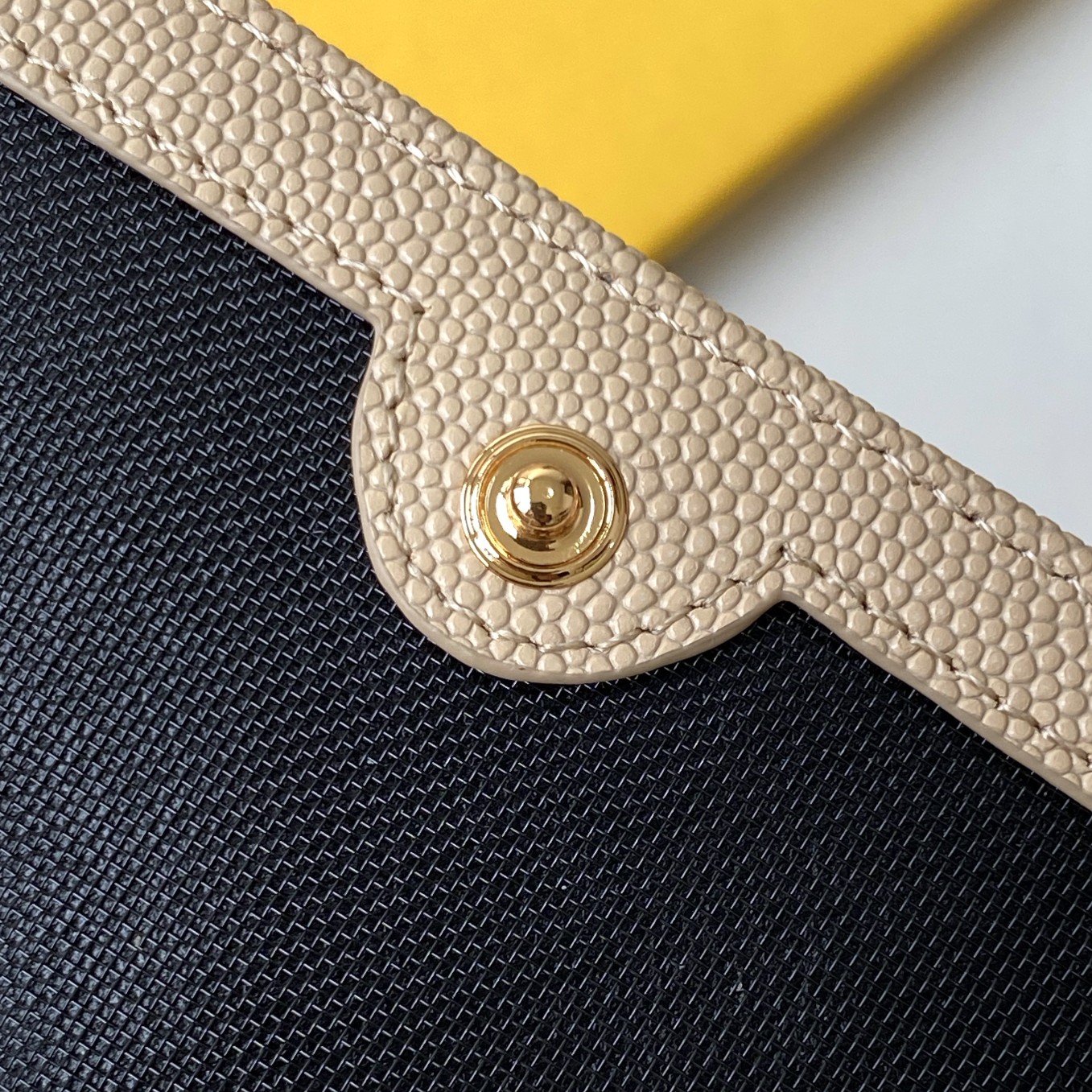 Handbags SAINT LAURENT 517045 size 10*8*2 cm - vstockx