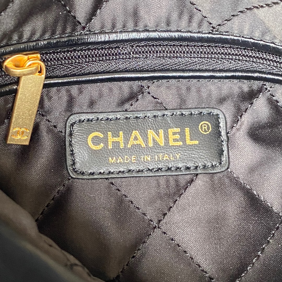 Handbag Chanel AS3263 size 18X20X6.5 cm - vstockx