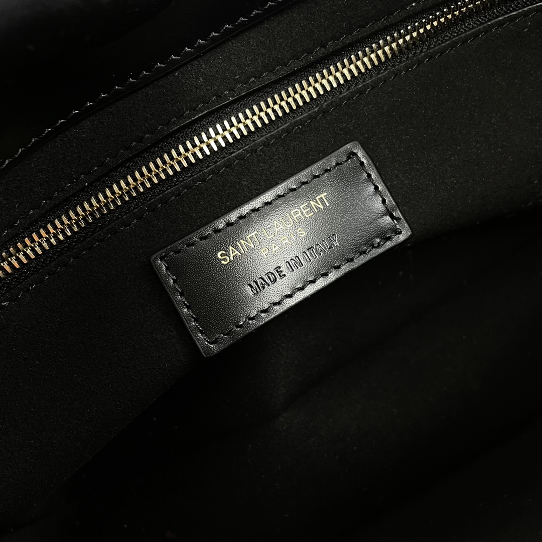 Handbags SAINT LAURENT 657228 size 25X14X6 cm - vstockx